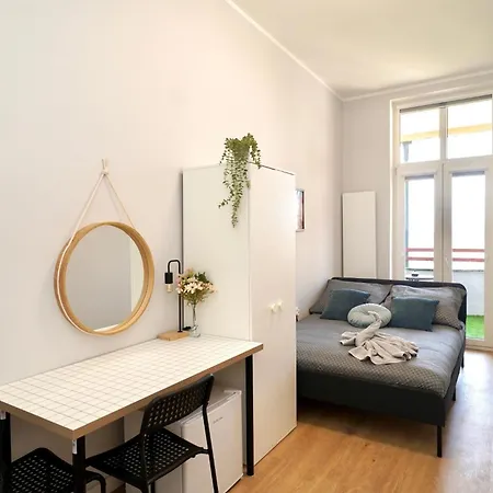Mmrent Shipyard Homestay szállás *
